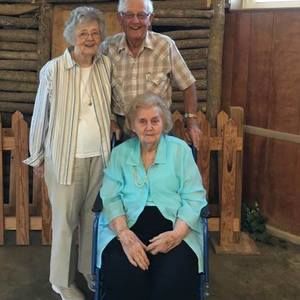 Meet your Posher, Leah